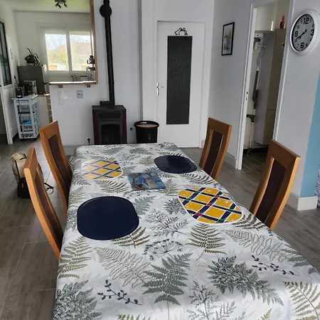 Semesterbostad Gite Maison D'allier *